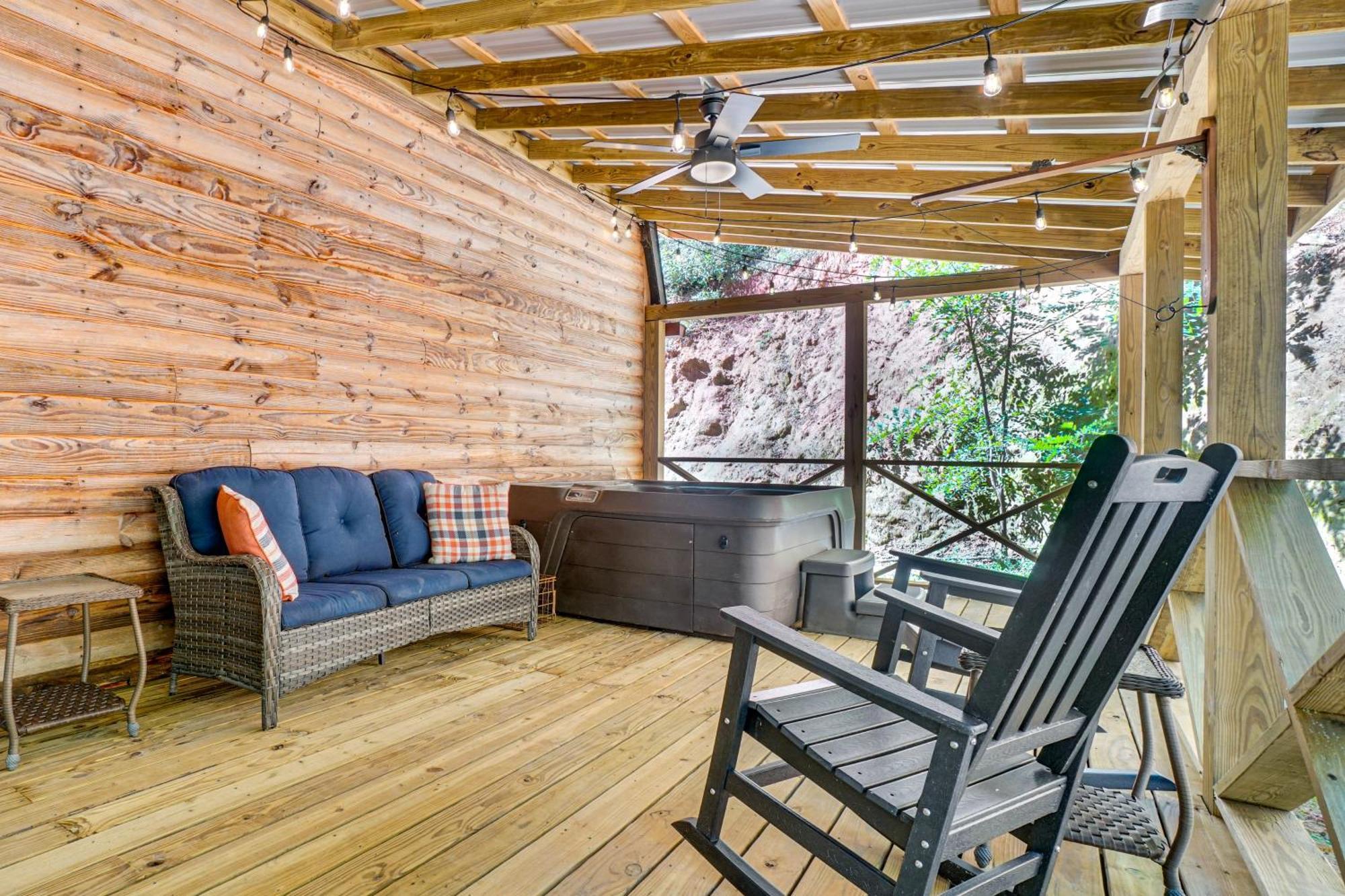 הוילה Sautee Nacoochee North Georgia Mtn Escape With Hot Tub And Games! מראה חיצוני תמונה